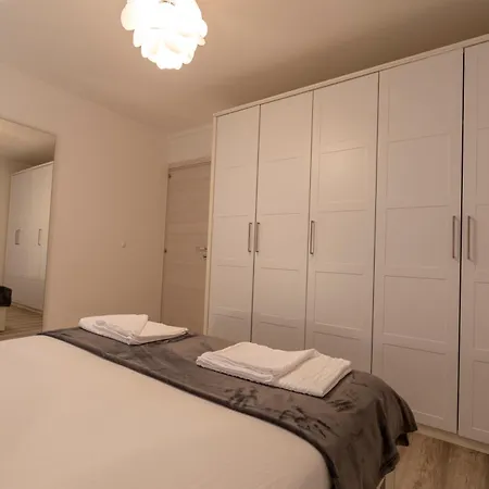 Limia アパート *