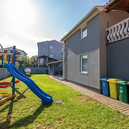 アパート Limia *