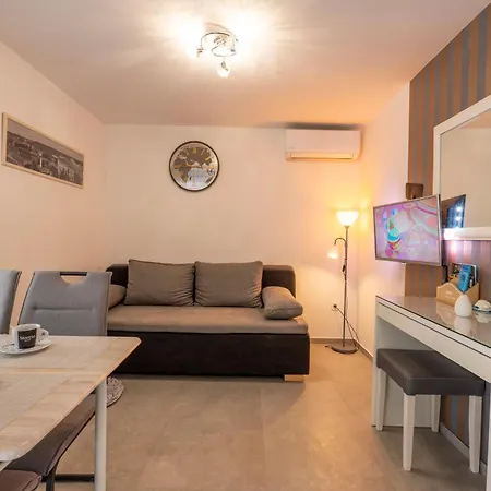 Apartman Limia *