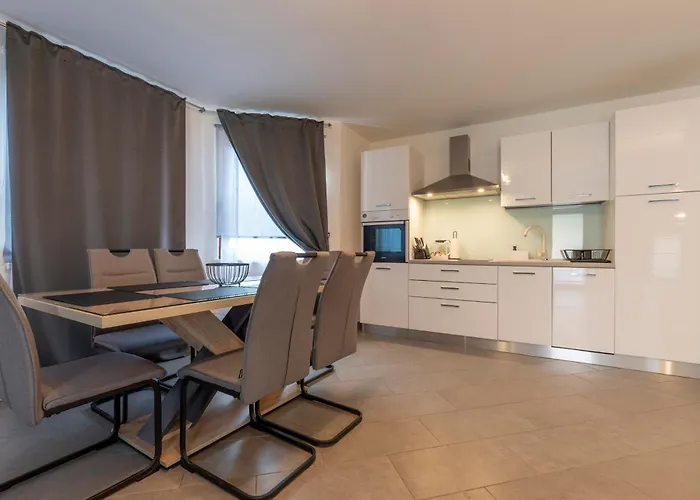 아파트 Limia 풀라