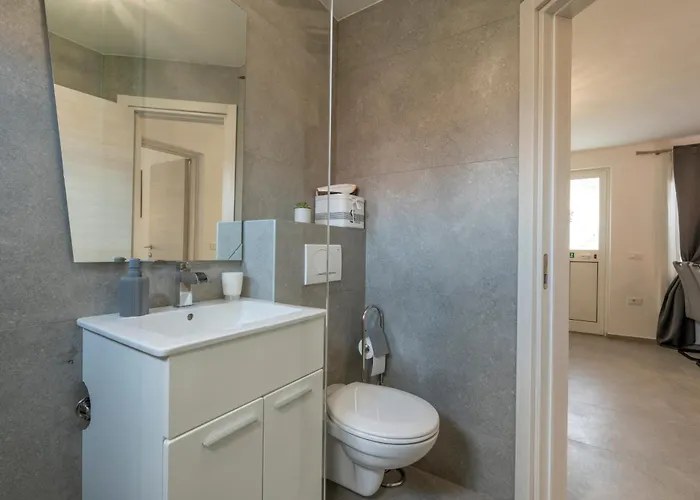 Limia 아파트 풀라